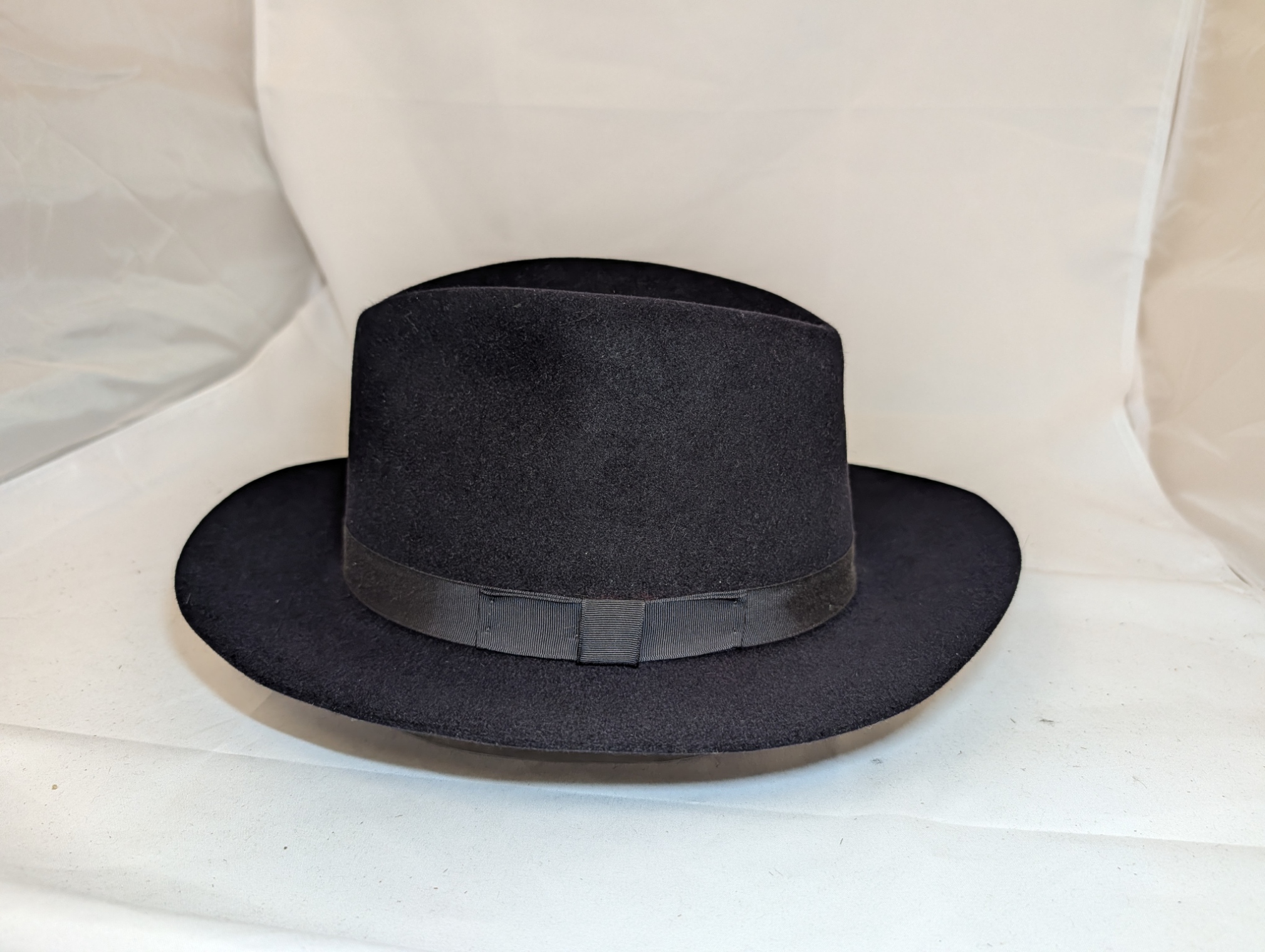 Vintage Dobbs Fifth Avenue Adair Fedora Saville Blue Size 7 Center Dent